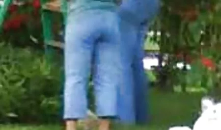 Jennifer da trắng hài lòng với một người đàn ông phim sec me va con trai da đen