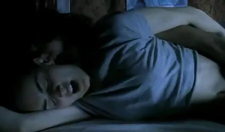 Fucked với một con điếm trong một nhà vệ sinh công cộng xem sec loan luan me con