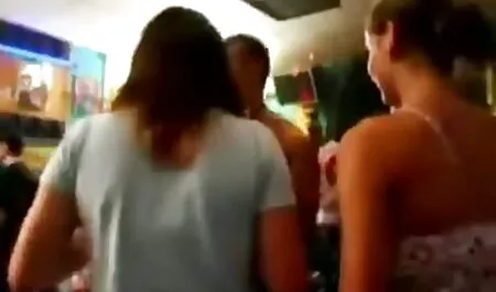 Các võ phim sec me va con sĩ khiêu dâm ngay trong võ đài