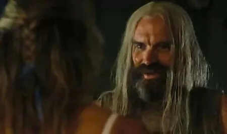 TÌNH))) !!!!! phán xét chết tiệt cho chính xem sec loan luan me con bạn