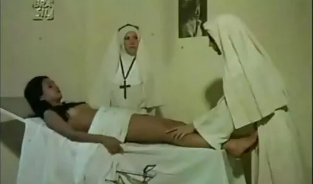 Cum cocktail phim sec me va con trai cho debutante