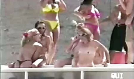 Annabelle trong một chiếc váy màu hồng, trong một căn phòng màu hồng và với một dương vật giả màu hồng, tôi tự hỏi tinh trùng của cô sec dit me vo ấy là gì? :)