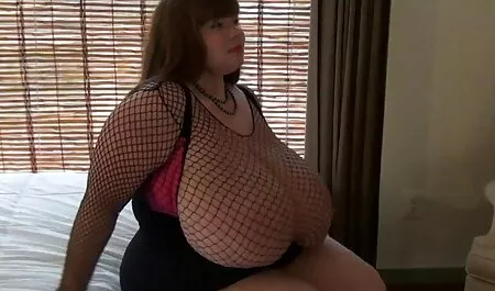 Anh chàng cởi bím phim sec luan luan me con tóc cho em bé