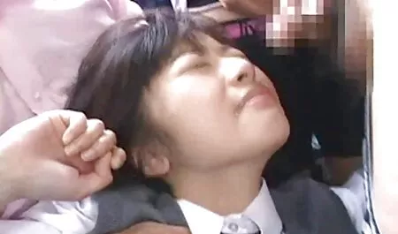 Anh đặt con cu xuống ghế và bắt đầu luồn ngón tay vào âm đạo đầy lông một cách điêu luyện khiến con cu rên phim sec loan luan me va con trai la thảm thiết