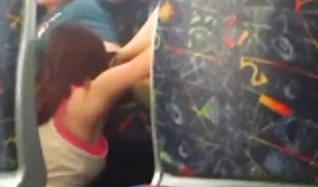 Cốt truyện tuyệt vời tiếng phim sec me va con re nổ khi ông chủ địt cô trợ lý rất xinh đẹp của mình