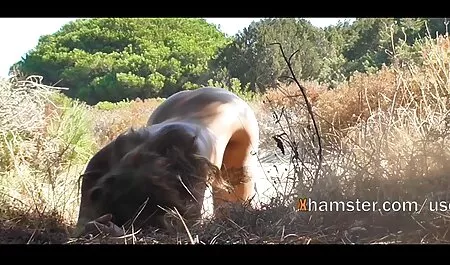 Sinh viên đeo sec me dit con kính bị che mặt