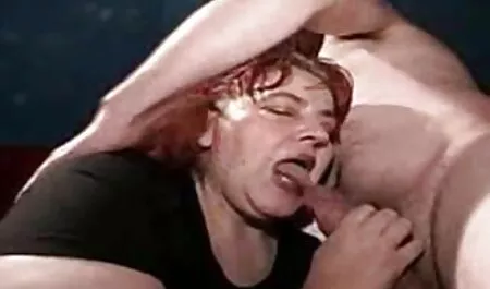 Martian hút và chị USA leader xem sec loan luan me con