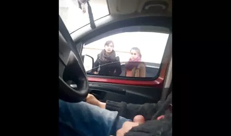 Để kéo bánh một cách khéo léo, bạn cần phải có một lỗ đít lớn, và nữ chính của chúng ta chỉ có xem phim sec loan luan me va con thể đút hai lần vào khe của cô ấy