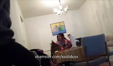 Em nó dạng chân ra và không biết xấu hổ mơn trớn da thịt hồng hào bằng máy rung dài rồi nuốt con phim sec dit me ruot cặc dài vào bú cu to