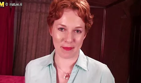 Các bé quấn chặt lấy nhau, dùng lưỡi liếm những nhú gai màu nâu, rất cứng. phim sec me ke dam dang