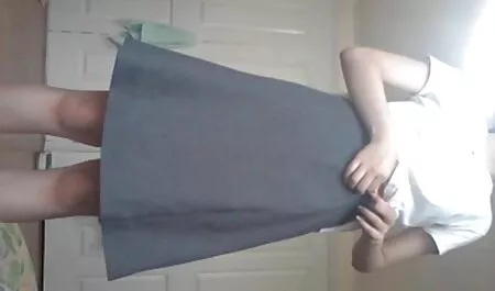 Người đẹp mặc đồ đen rất biết cách thể hiện bản xem sec me ke thân