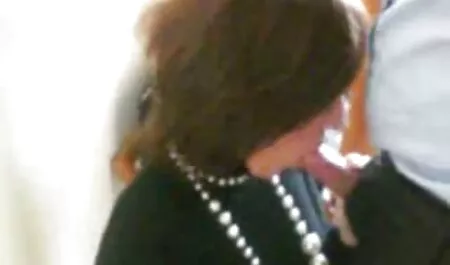 Tuyệt đẹp sec loan luon me con nga tóc vàng Marina có một tốt thời gian cưỡi một tinh ranh