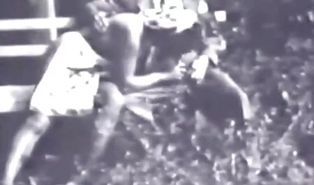 Những người phụ nữ ﻿sec me con đáng yêu chơi với nhau