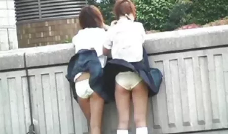 Cận phim sec con va me cảnh âm hộ đầy lông của Marianna