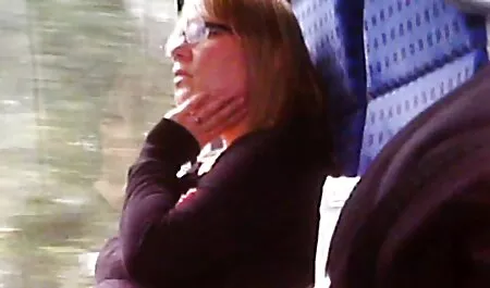 Người phụ nữ xinh đẹp làm cho một tuyệt đẹp thổi kèn cho bạn trai của mình, sau đó anh chàng đặt cô gái trên dương vật cương cứng khỏe xem phim sec me con mạnh của mình