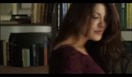 Geisha đưa hai khách du lịch đến xem một Rajah Ấn Độ đang làm tình pim sec me con với hai vợ lẽ