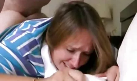 Em bé đã trèo lên dương vật của đối tác và bắt đầu sec loan luan me va con một chuyến đi tuyệt vời. Cô ấy cũng đặc biệt tốt cho tình dục kiểu doggystyle.