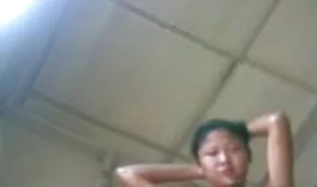 Thật tuyệt làm sao khi bạn cắm cái thùng vào một cái lỗ phim sec loan luan me vo khít và ngon ngọt của một loại nút nào đó, đặc biệt nếu bạn đã ngoài bốn mươi.