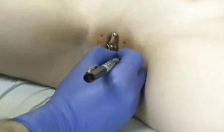 Chiến lược phù hợp để đối phó phim sec loan luan me va con với phụ nữ mặc quần tất đỏ