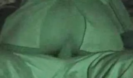 Tuyệt đẹp tự mãn nguyện trước gương phin sec me con