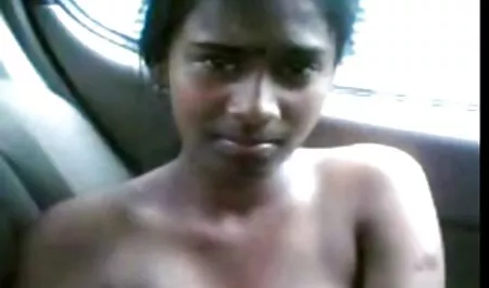 Người ta chỉ có thể đi ra khỏi thị trấn và cởi cúc áo phim sec con dit me của cô gái, vì cô ấy ngay lập tức tan chảy và sẵn sàng làm việc bằng miệng cho dù đã lâu