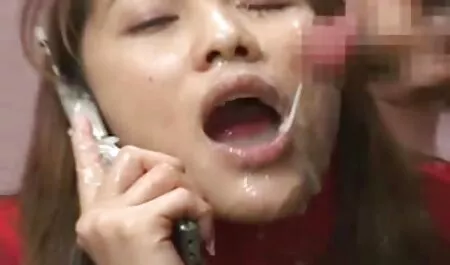 Ebony không ngần ngại tự quảng cáo ﻿sec me con cho mình bộ ngực xinh đẹp trước ống kính