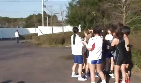 Bitch với to lớn tits trong một ướt phim sec con trai dit me áo thun dưới vòi hoa sen