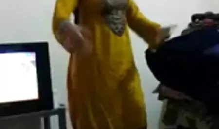 Nhuộm redhead phim sec loan luan me chó cái én tinh ranh đến quả bóng