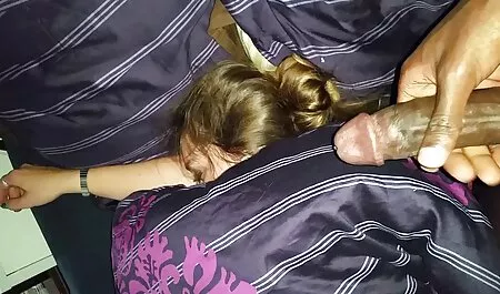 Nữ phim sec dit me vo vận động viên hút hai nam trên võ đài