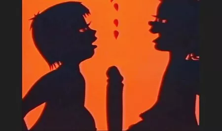 Em bé giật mình và bắt đầu sẵn sàng làm việc xem phim sec me va con