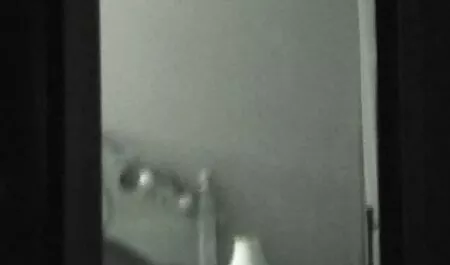 Các chàng đặt hai bitches trong phim sec me ke dam dang giáp xác và chị họ lần lượt