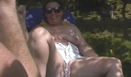 Khiêu dâm ngôi sao trong nylon jumpsuit chậm dải và vuốt ve phim sec loạn luân mẹ con cô ấy ướt L.