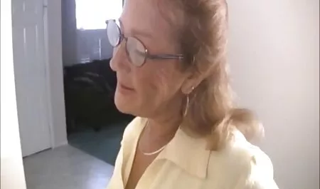 Các chàng trai phim sec loan luon me va con trai khéo léo đưa hai sừng chó cái đến bắt đầu phun