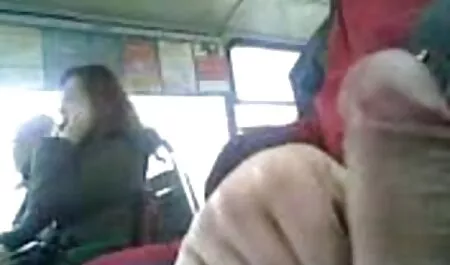 Anh chàng tóc đỏ chất đống phim sec loạn luân mẹ con một cô gái tóc vàng trên bàn và địt cô ấy L. bằng một cái lưỡi