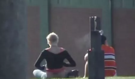 Không phải cô dâu, mà là một kẻ cuồng loạn nào đó. Bạn thấy đấy, cô ấy không thích chú rể và phim sec loan luan me cô ấy không cảm thấy yêu anh ấy thực sự.